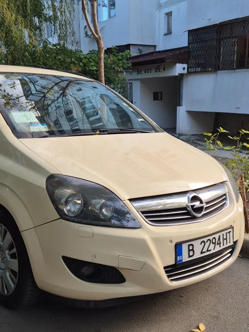 Opel Zafira 1.6CNG, снимка 2 - Автомобили и джипове - 52804854