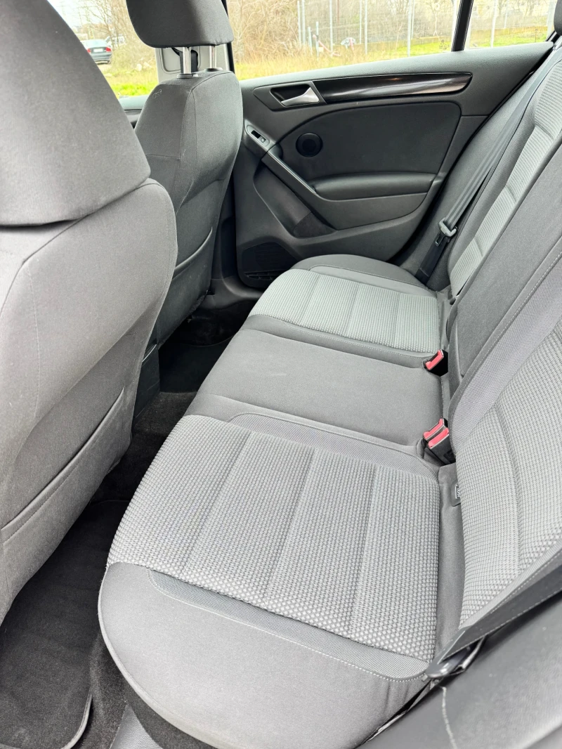 VW Golf, снимка 7 - Автомобили и джипове - 53429865