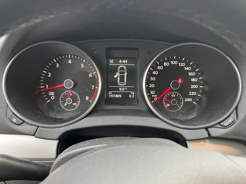 VW Golf 1.4TSI БЕНЗИН , снимка 11 - Автомобили и джипове - 53481299