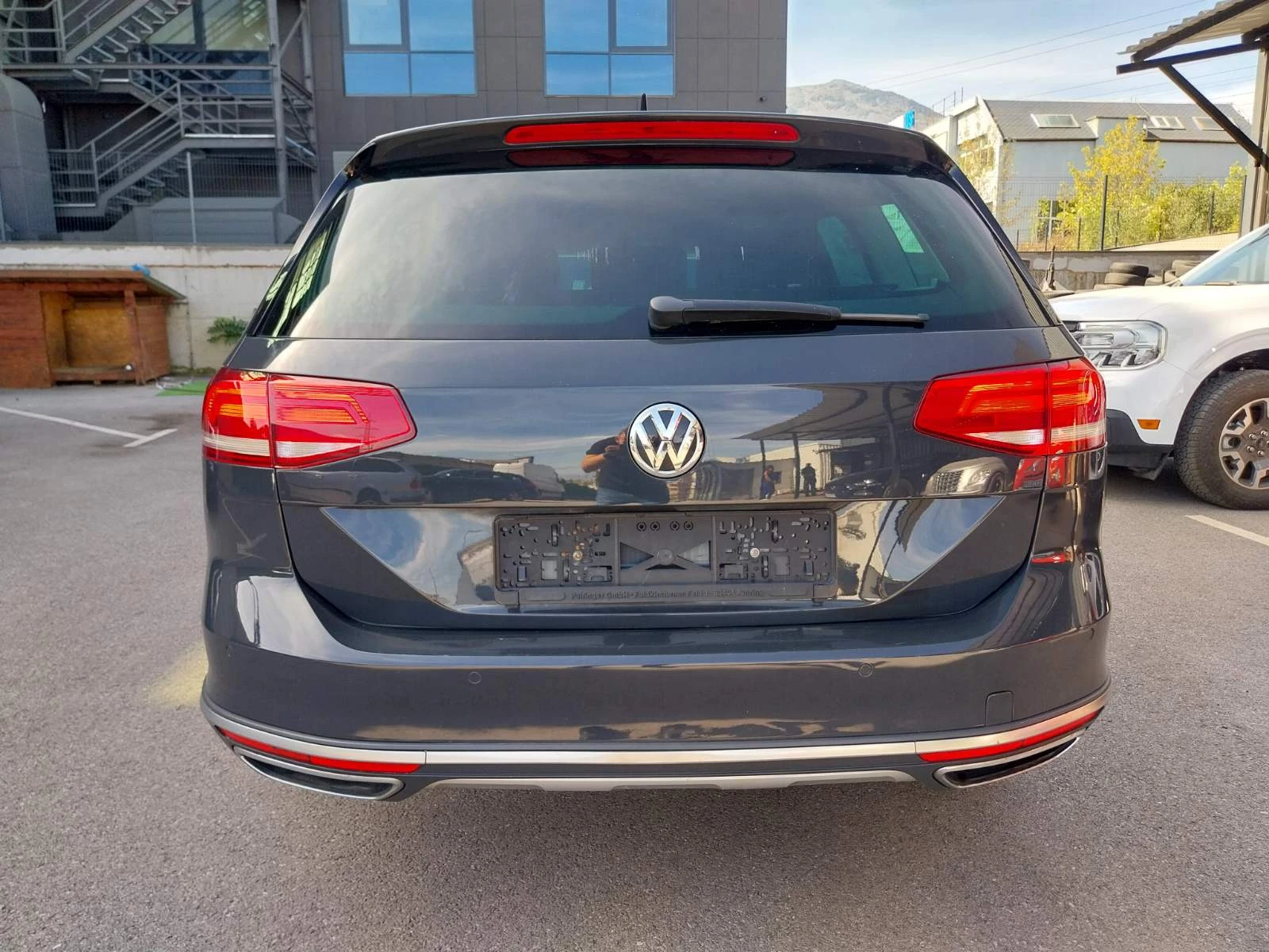 VW Alltrack 190ps/теглич/двойни стъкла/Distronic - изображение 5