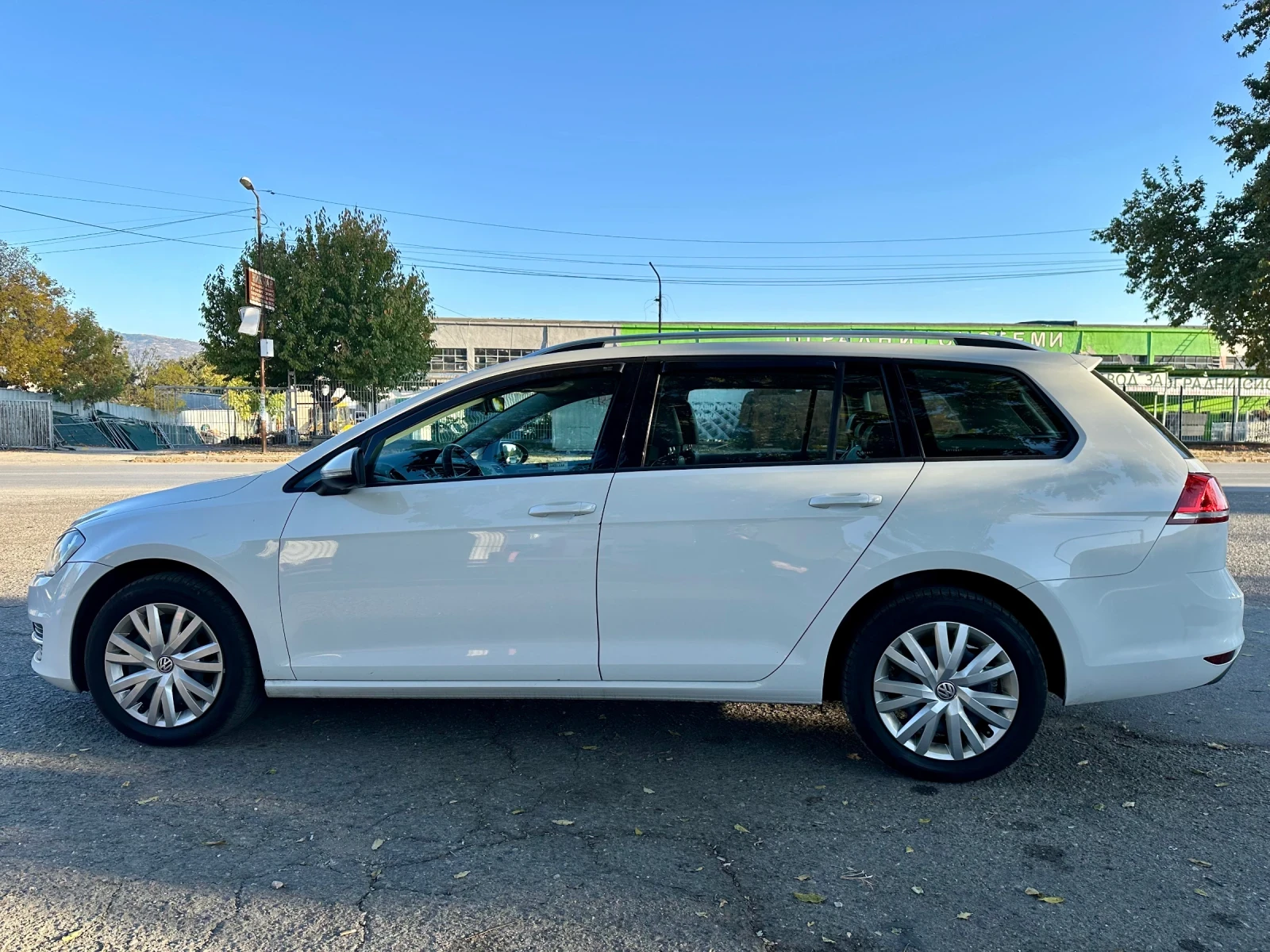 VW Golf 1.6 TDI / Масаж / Нави / Подгрев / Автопилот/ Нави - изображение 6