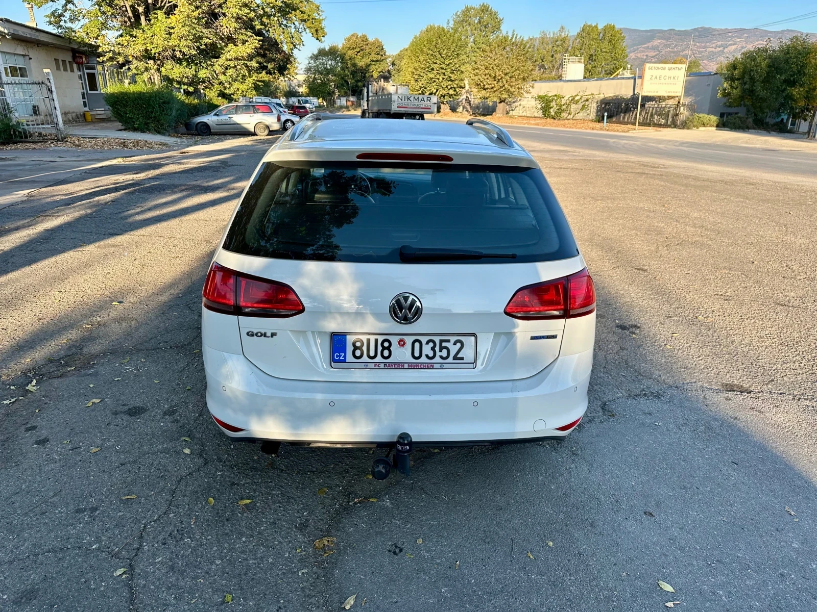 VW Golf 1.6 TDI / Масаж / Нави / Подгрев / Автопилот/ Нави - изображение 5