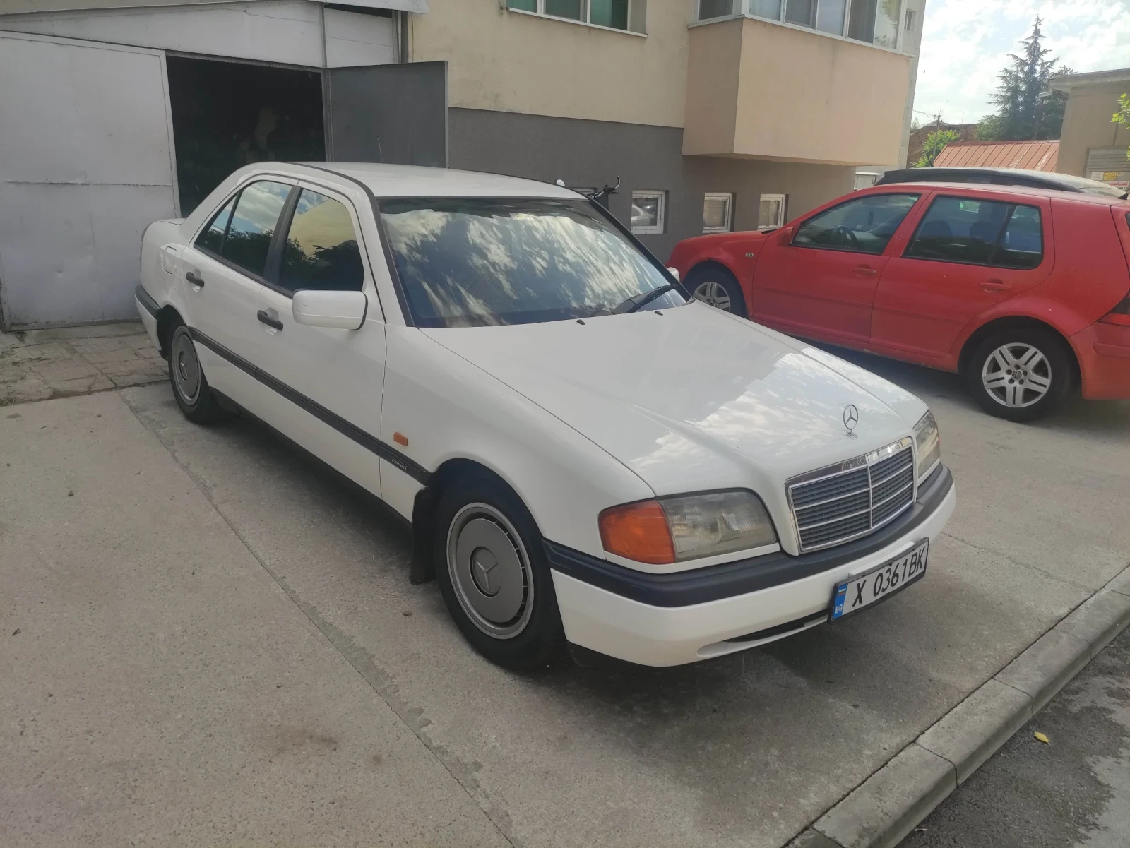 Mercedes-Benz C 180  - изображение 2