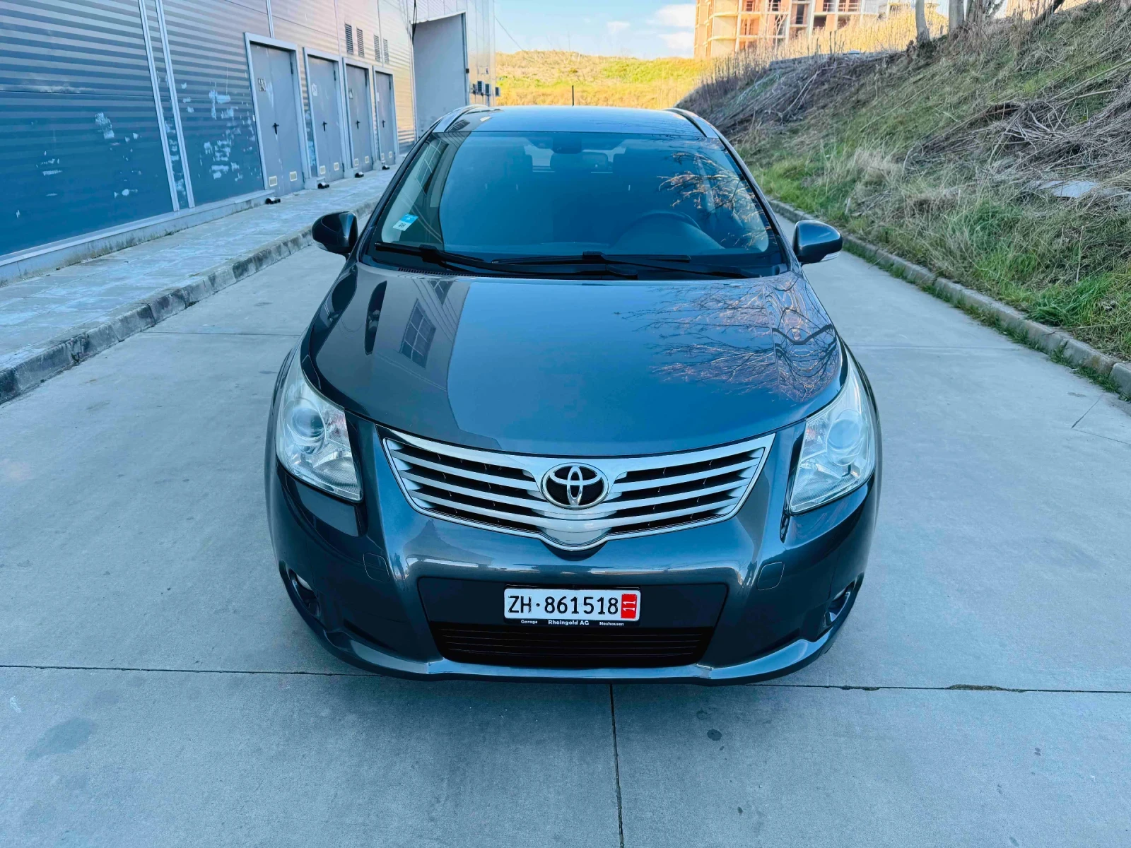 Toyota Avensis 2.0i Automat - изображение 3