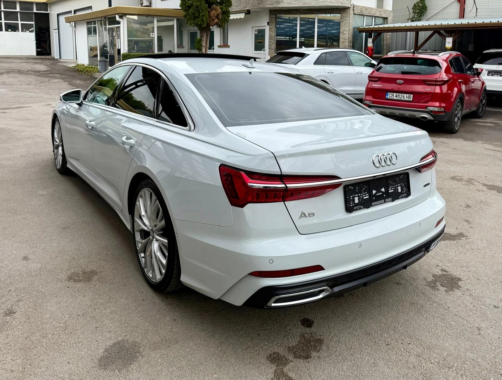 Audi A6 55TFSI Technik S-Line СТРАХОТНА - изображение 7