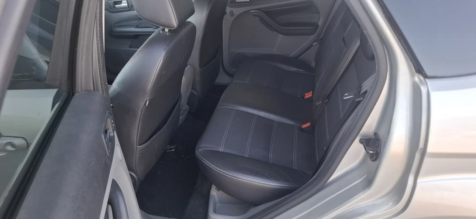 Ford Focus 09 5a 1.6tdci - изображение 9