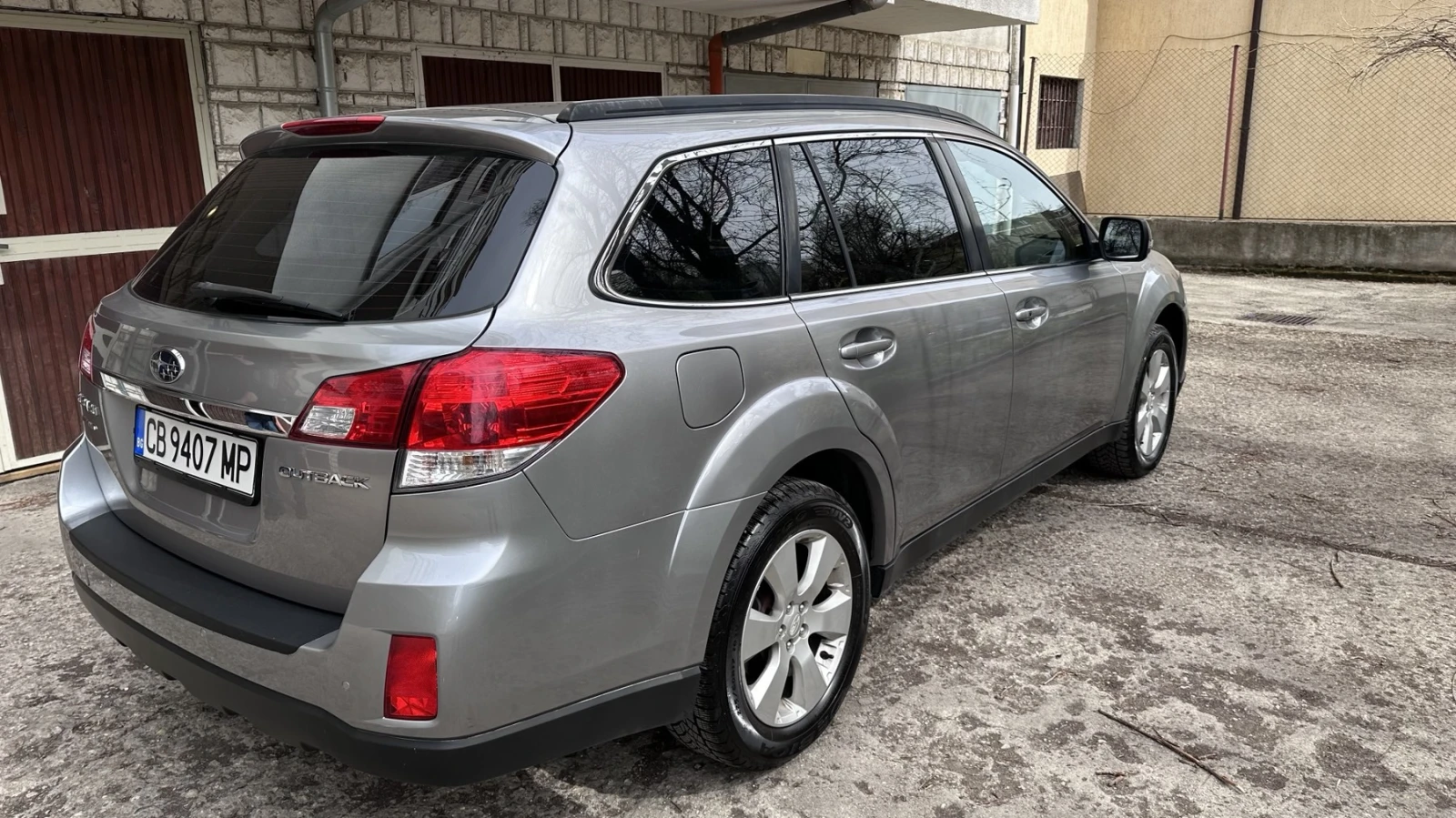 Subaru Outback  - изображение 5