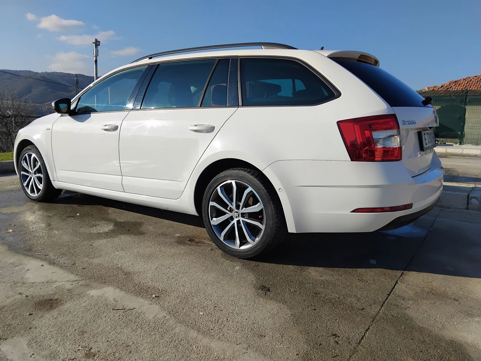 Skoda Octavia 2.0 tdi/ DSG/Soleil - изображение 4