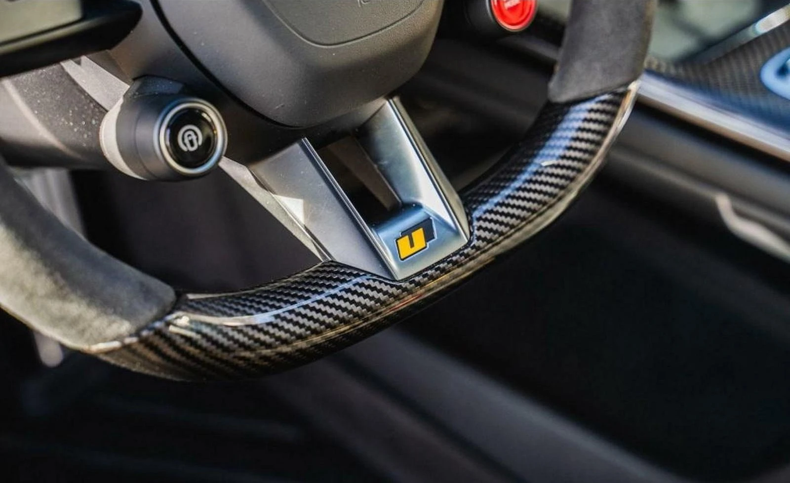 Xiaomi SU7 ULTRA AWD 1549HP KERAMIK-BRAKES CARBON - изображение 9