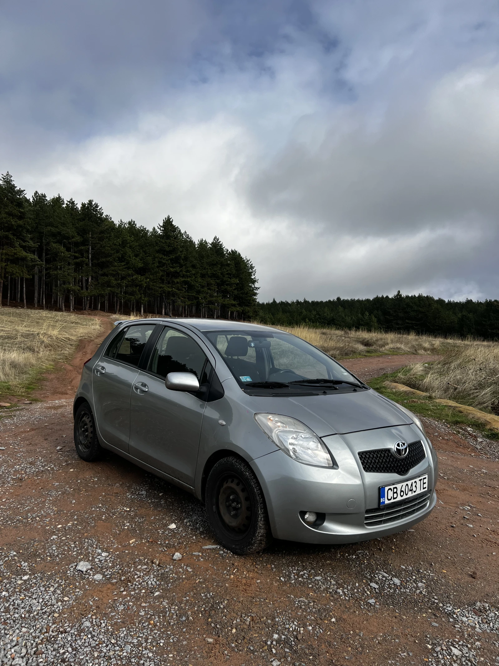 Toyota Yaris, снимка 2 - Автомобили и джипове - 54180255