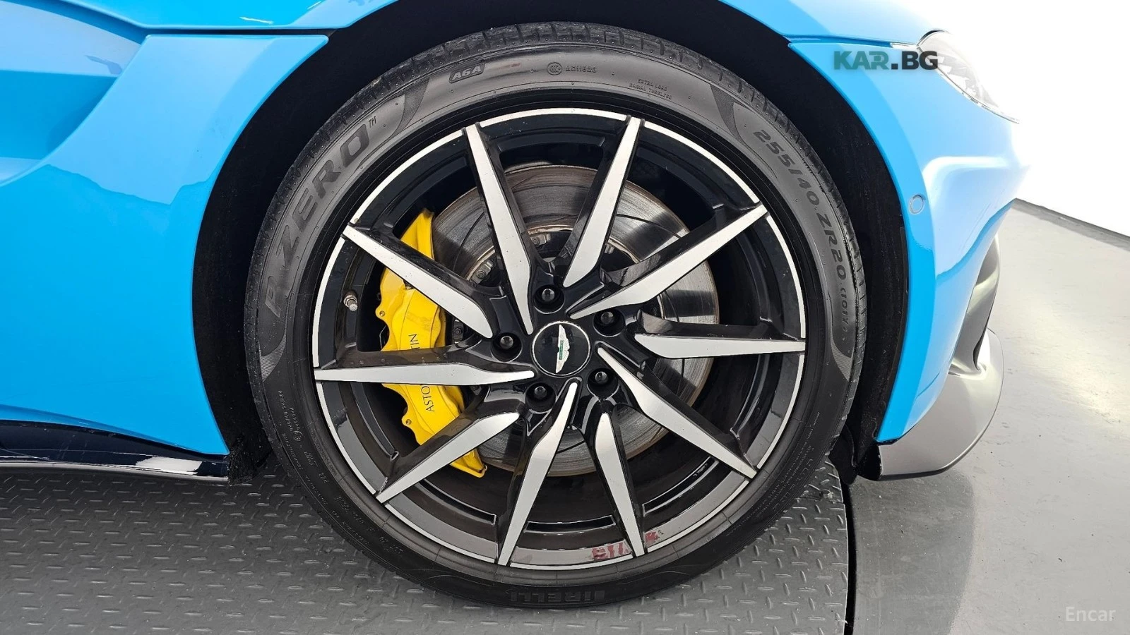 Aston Martin V8 Vantage * 4.0* V8* АЛКАНТАРА* ПОДГРЕВ* 360* , снимка 5 - Автомобили и джипове - 54893100