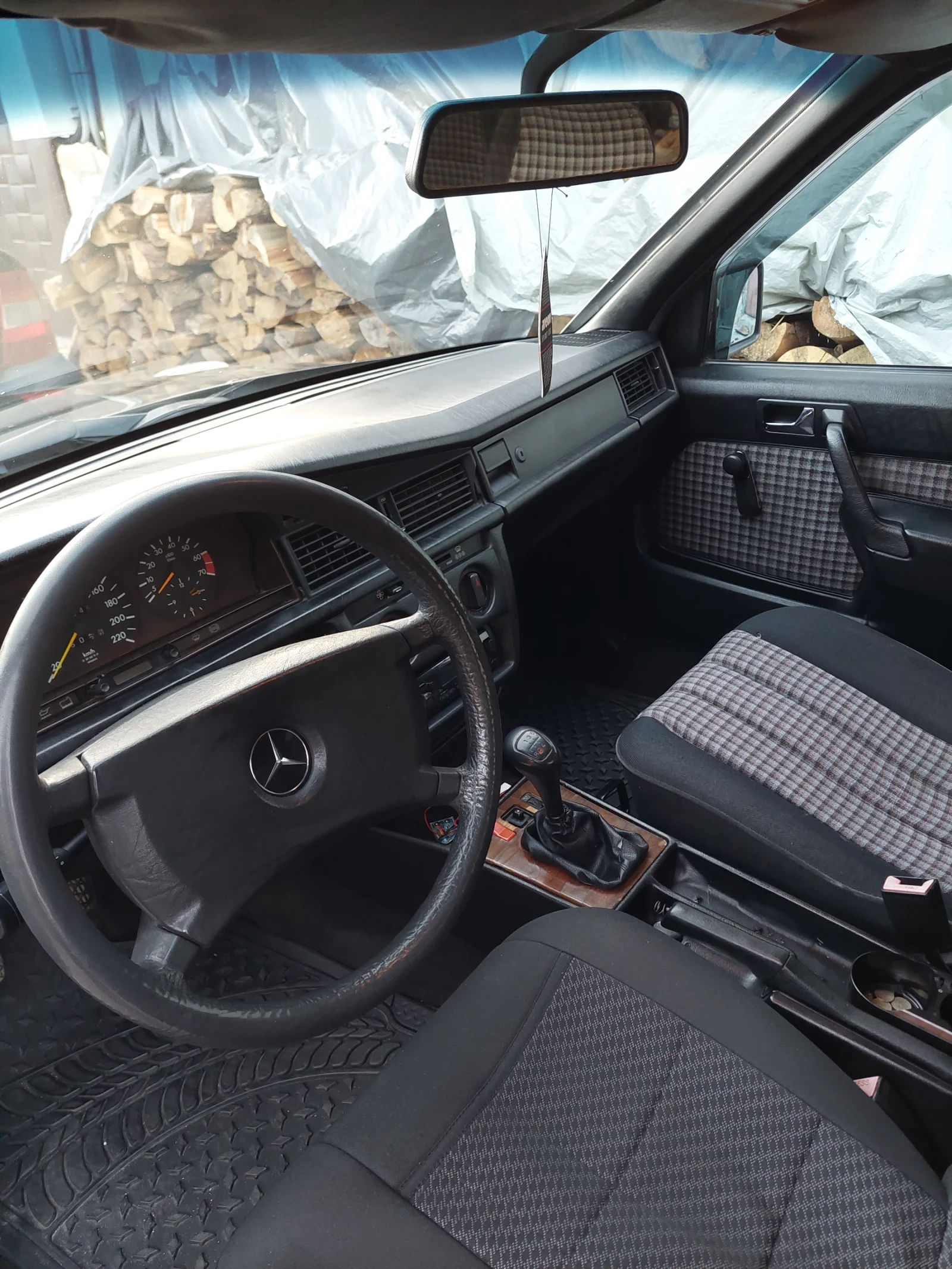 Mercedes-Benz 190, снимка 15 - Автомобили и джипове - 55023474