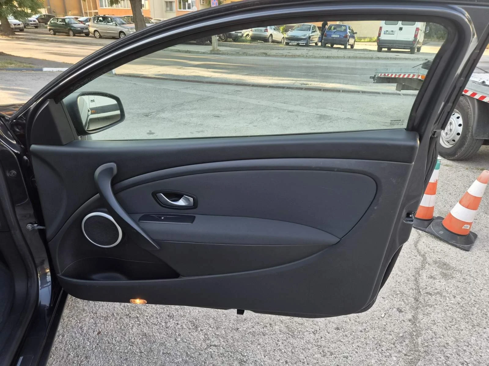 Renault Megane Coupe | Mobile.bg � ����������� 12
