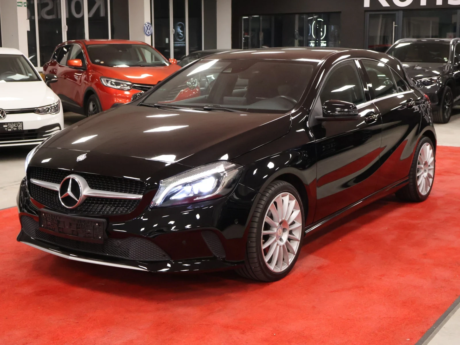 Mercedes-Benz A 200 d | 7-DCT | AMG Line | LED, снимка 3 - Автомобили и джипове - 56036134