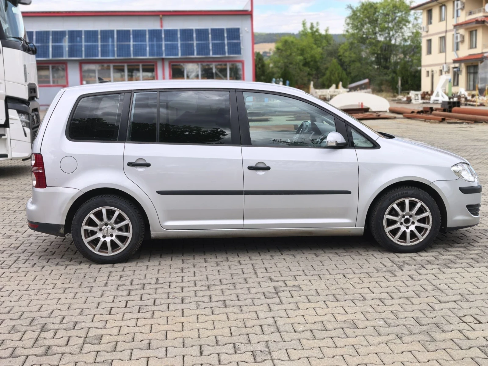 VW Touran 1.9тди 90кс, снимка 8 - Автомобили и джипове - 56198631