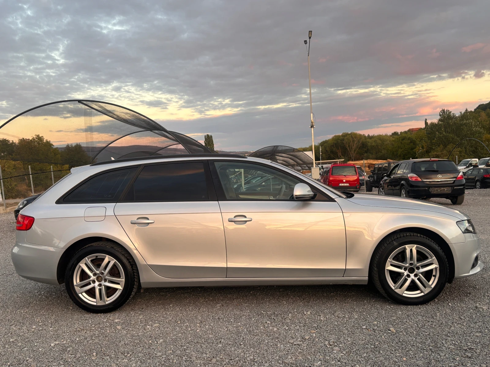 Audi A4 2.0 TDI, снимка 7 - Автомобили и джипове - 56257261