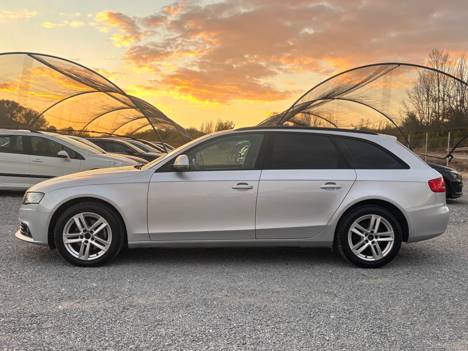Audi A4 2.0 TDI, снимка 3 - Автомобили и джипове - 56257261