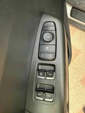 Kia Sportage 2.0 186к.с | 45180 реални км | Auto.bg — изображение 17