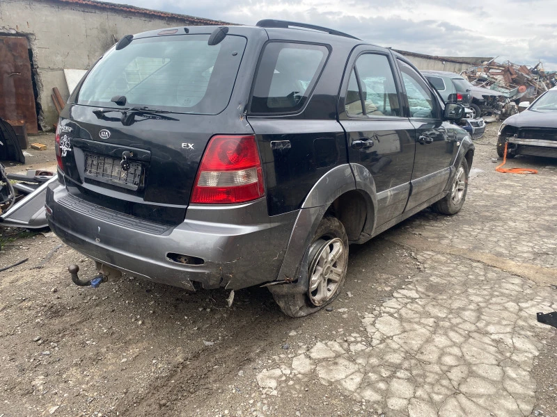 Kia Sorento 2.5crdi, снимка 2 - Автомобили и джипове - 40450311