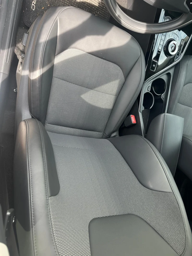 Kia Niro Всичко налично!!, снимка 8 - Автомобили и джипове - 52824280