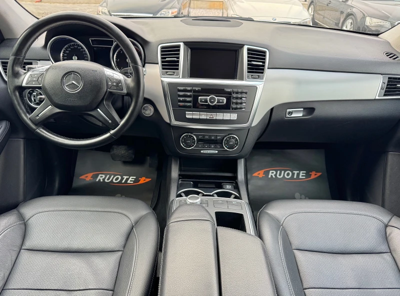 Mercedes-Benz ML 250 CDi AMG Pack * Premium* Подгрев/Keyless/Камера, снимка 9 - Автомобили и джипове - 52673327
