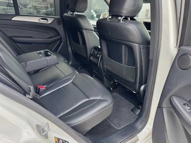 Mercedes-Benz ML 250 CDi AMG Pack * Premium* Подгрев/Keyless/Камера, снимка 14 - Автомобили и джипове - 52673327