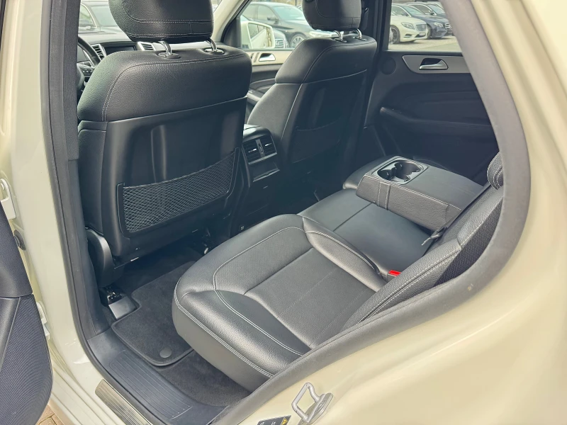 Mercedes-Benz ML 250 CDi AMG Pack * Premium* Подгрев/Keyless/Камера, снимка 13 - Автомобили и джипове - 52673327