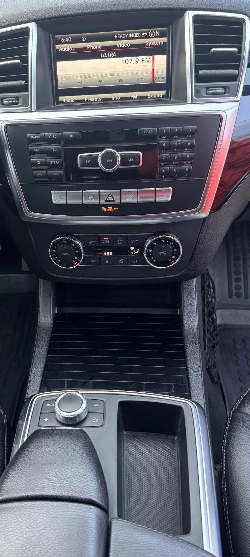 Mercedes-Benz ML 350 Ml 350 AMG designo, снимка 14 - Автомобили и джипове - 52967859