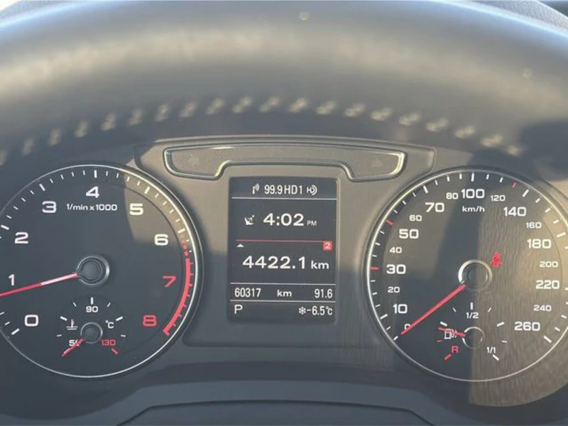 Audi Q3 Quattro Progressiv* АвтоКредит* (ЦЕНА ДО БЪЛГАРИЯ), снимка 10 - Автомобили и джипове - 53263784