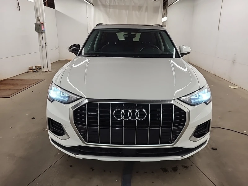Audi Q3 * * CARFAX * * АВТО КРЕДИТ * * , снимка 2 - Автомобили и джипове - 53573658