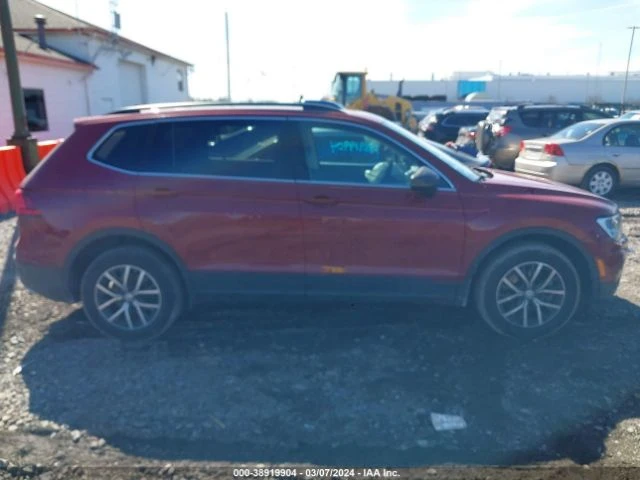 VW Tiguan 2.0T SEL R-LINE, снимка 9 - Автомобили и джипове - 47544135