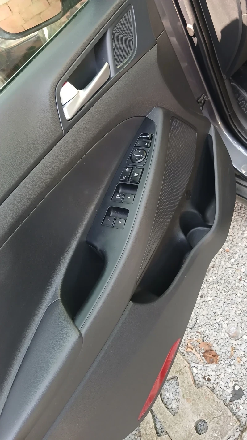 Hyundai Tucson, снимка 12 - Автомобили и джипове - 56634140