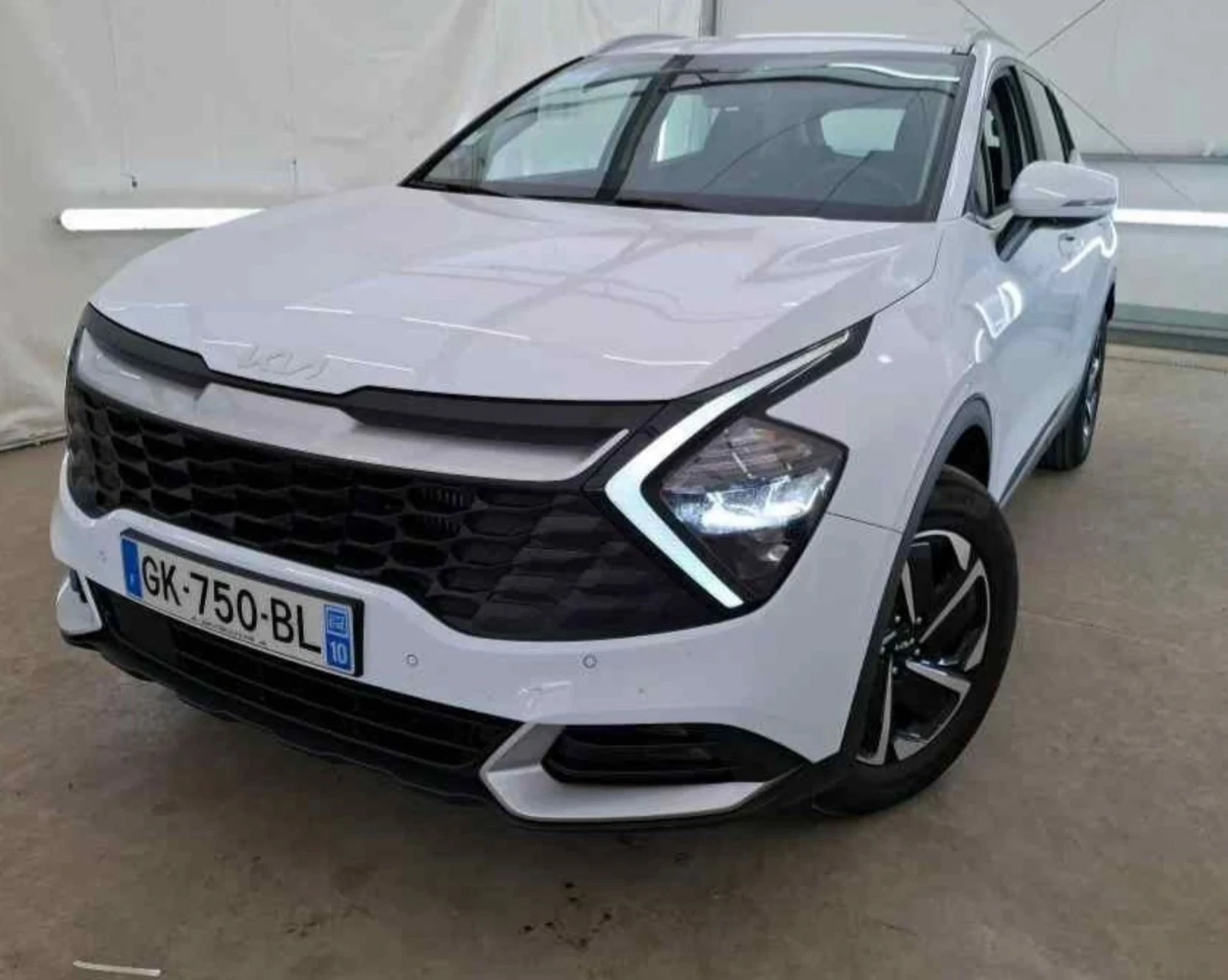 Kia Sportage Active Hybrid 1, 6 T-GDI 169KW.KAMERA.LED.NAVI, снимка 1