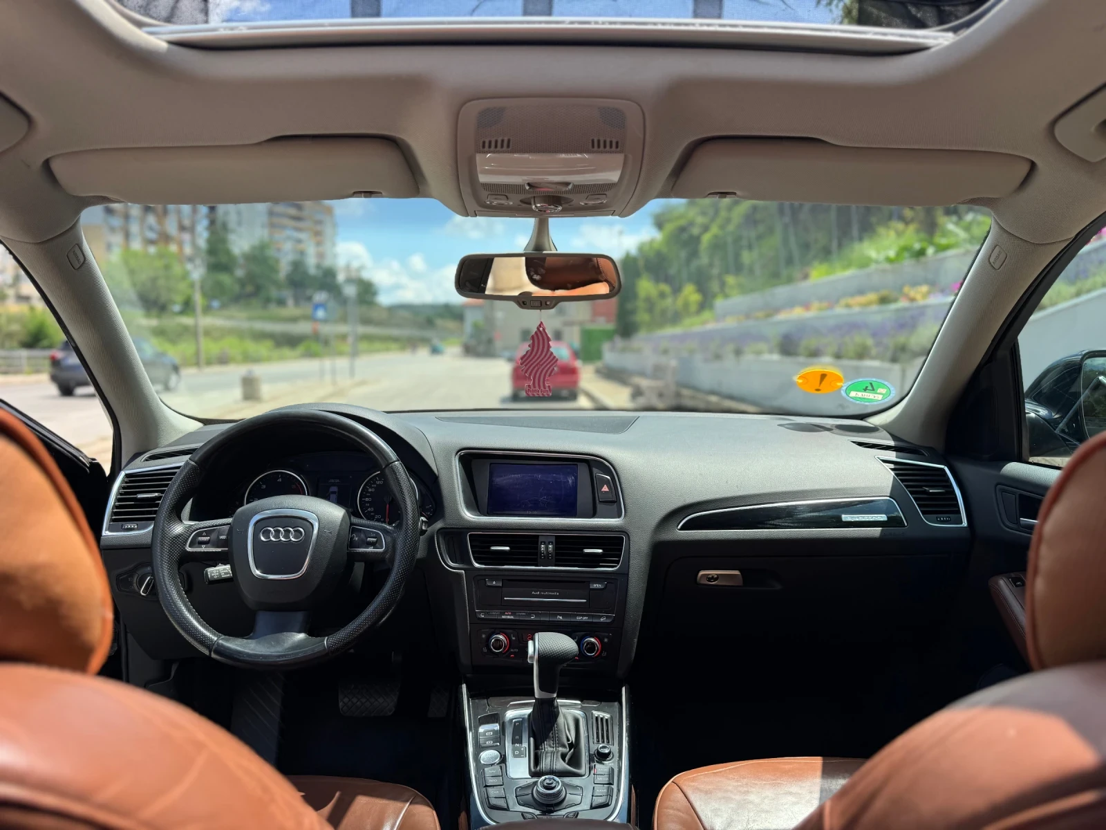 Audi Q5 3.0TDI quattro S-line/KEYLESS/DISTR/PANO - изображение 7