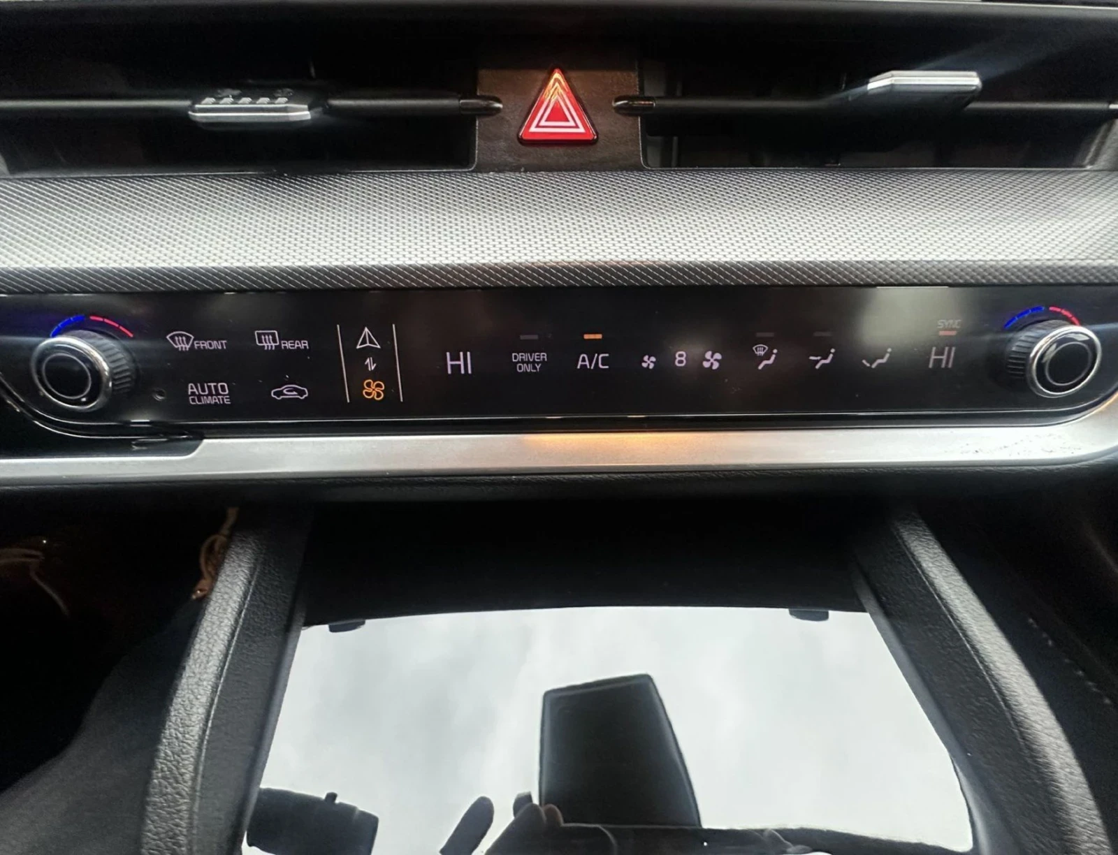 Kia Sportage Active Hybrid 1, 6 T-GDI 230hp.KAMERA.LED.NAVI, снимка 17 - Автомобили и джипове - 55018126
