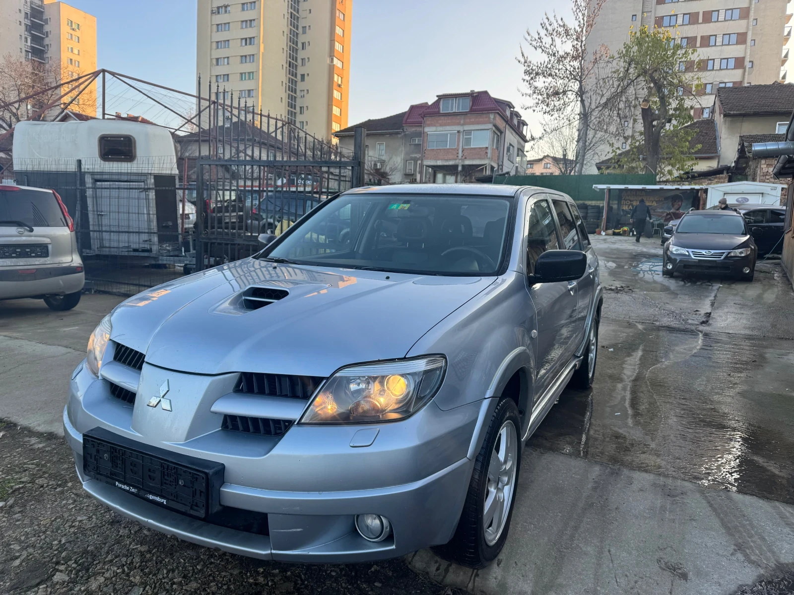 Mitsubishi Outlander 2.0 I Turbo Швейцария - изображение 8