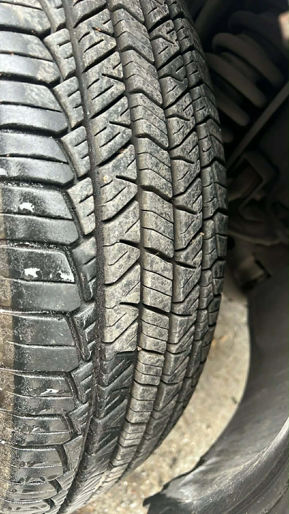 Kia Sorento 2.5 140 2 бр със двете положения всичко налично - изображение 7