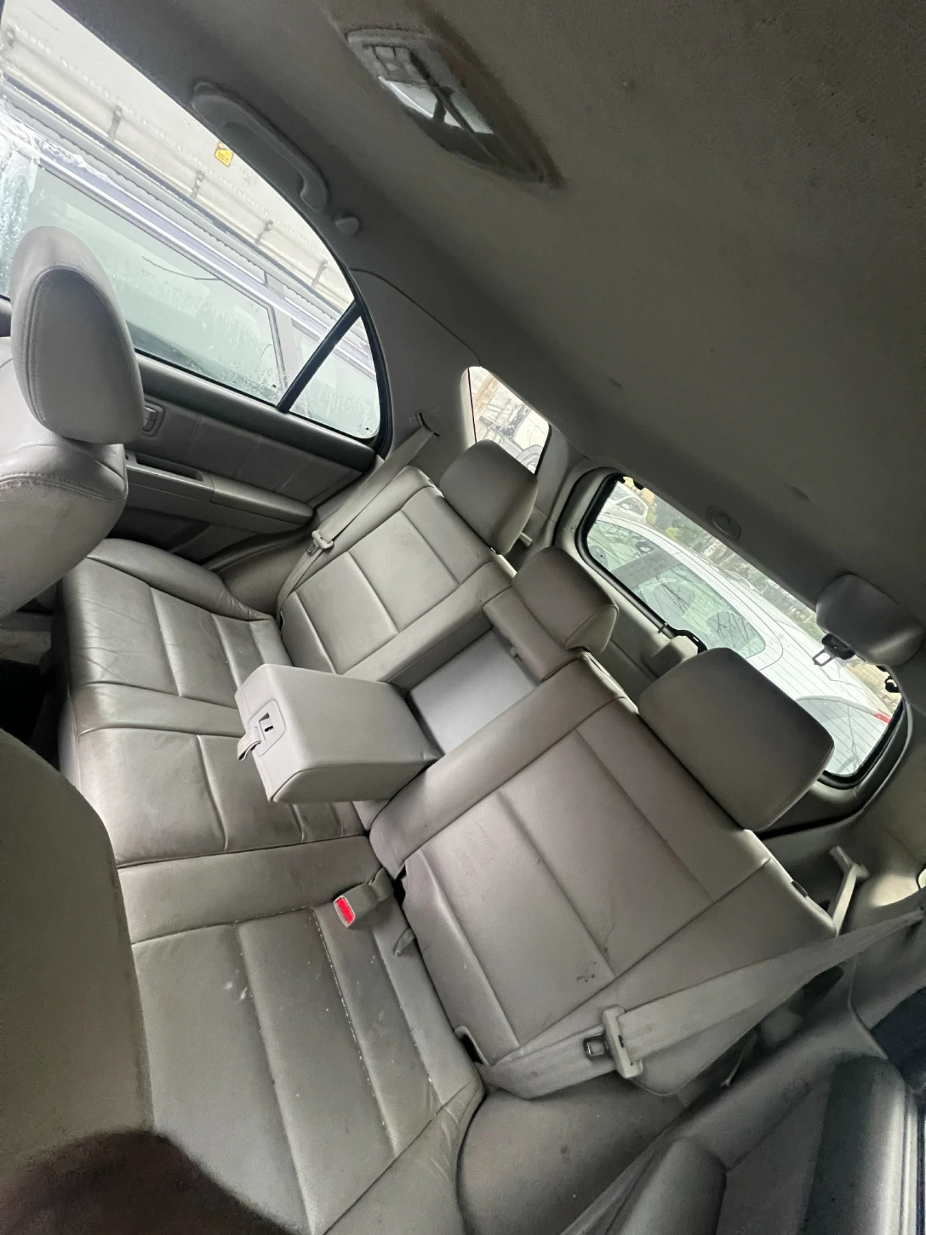 Kia Sorento 2.5 140 2 бр със двете положения всичко налично - изображение 4