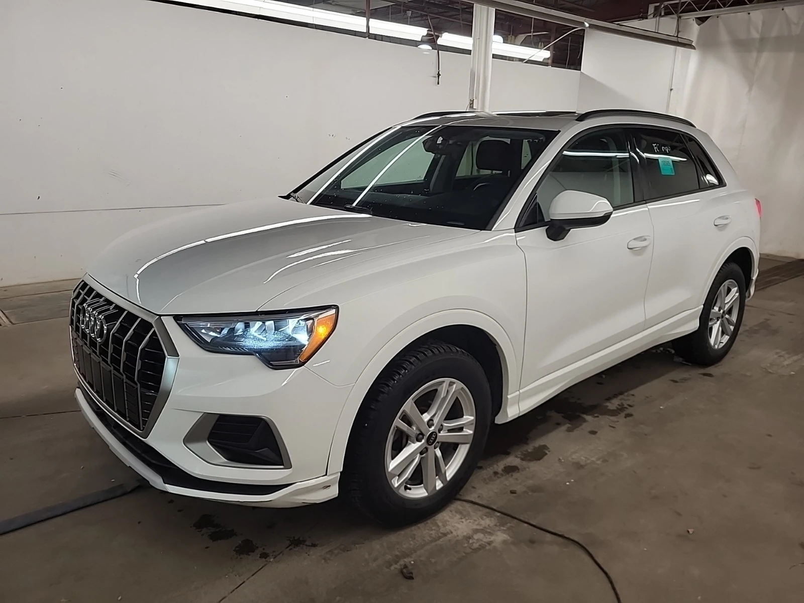 Audi Q3 * * CARFAX * * ���� ������ * *  | Mobile.bg � ����������� 1