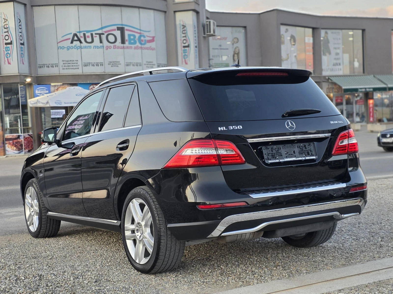 Mercedes-Benz ML 350 3.5 CDI * 258 k.c* 4 matic Запазен Джип!!!, снимка 3 - Автомобили и джипове - 53738788
