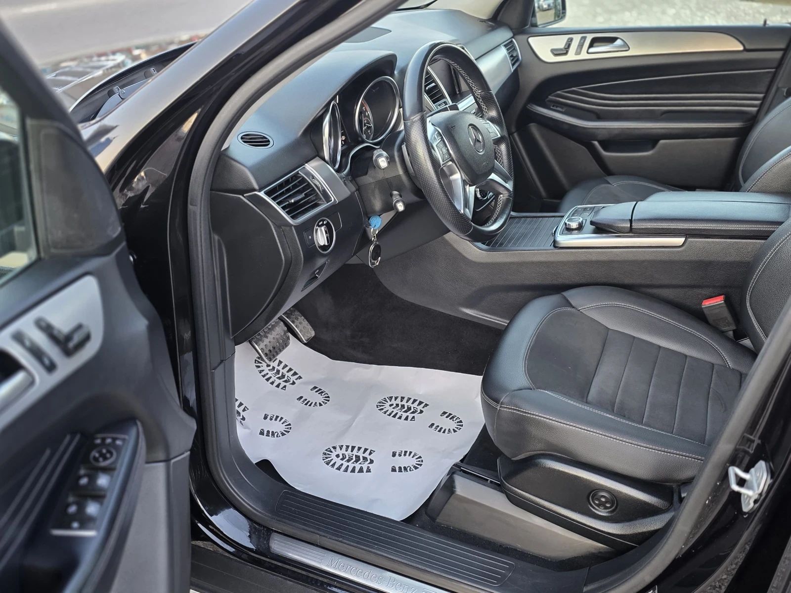 Mercedes-Benz ML 350 3.5 CDI * 258 k.c* 4 matic Запазен Джип!!!, снимка 9 - Автомобили и джипове - 53738788