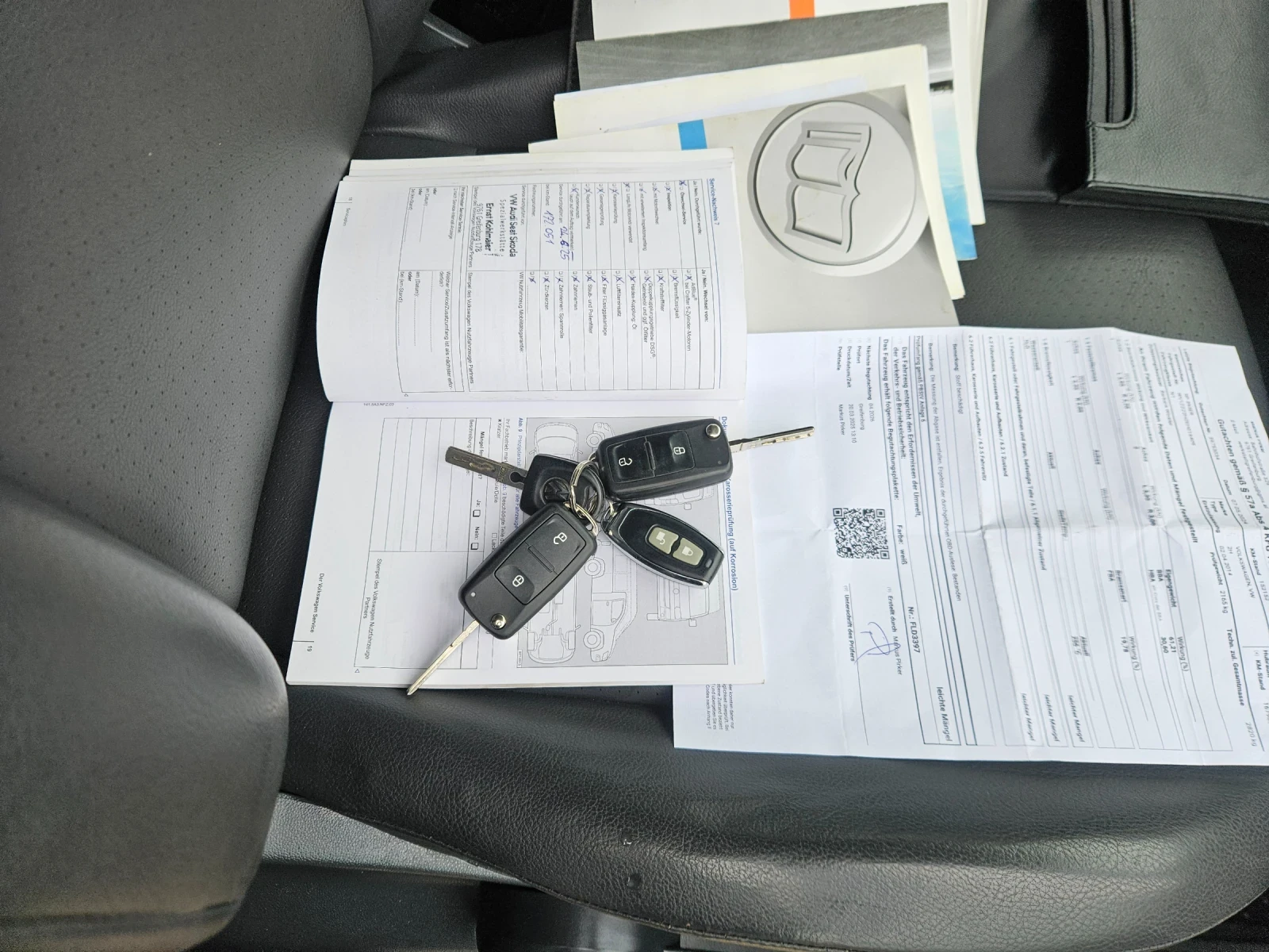 VW Amarok 2.0 dsg 180 ks 180000km serviz, снимка 16 - Автомобили и джипове - 54033519