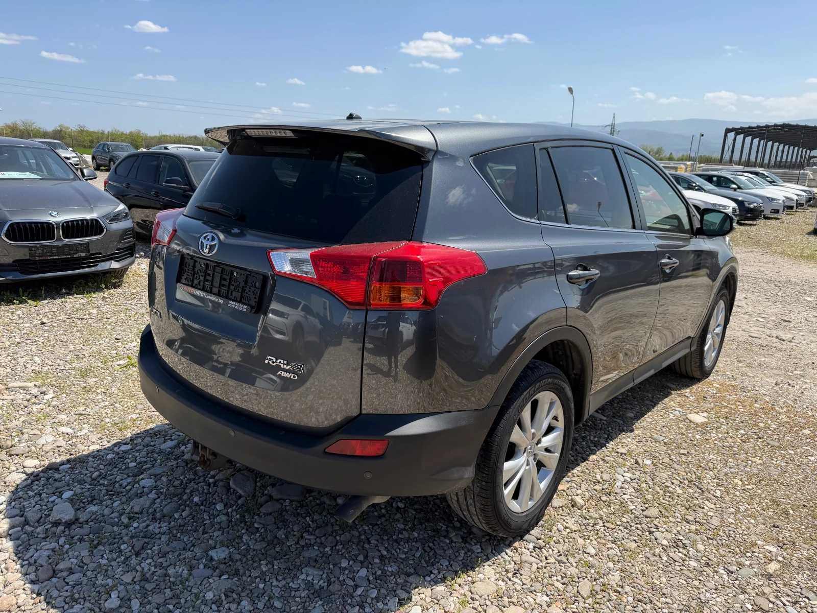 Toyota Rav4 2.2 D4D, снимка 5 - Автомобили и джипове - 54332010