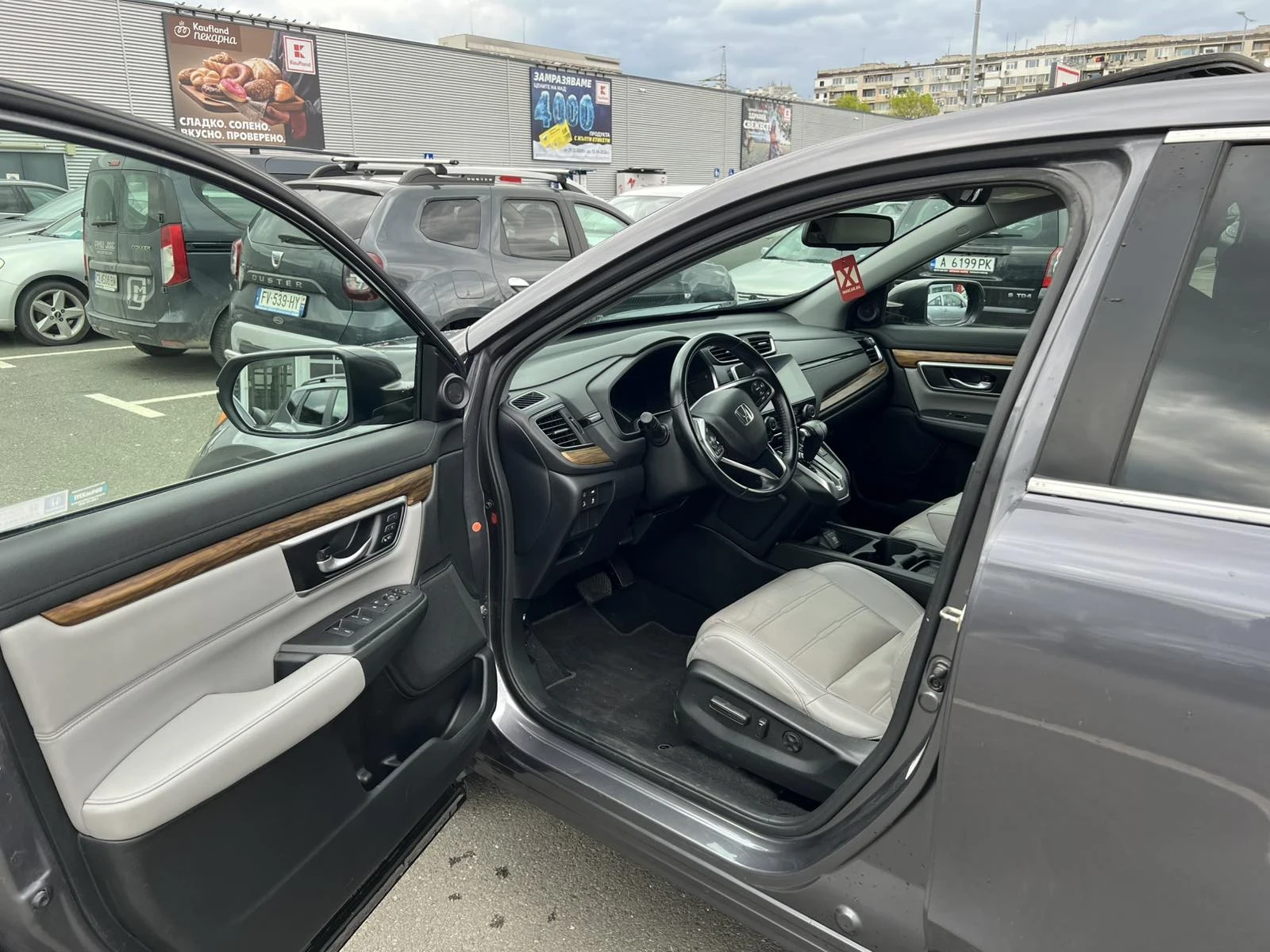 Honda Cr-v 1.5 Турбо, снимка 12 - Автомобили и джипове - 54389012