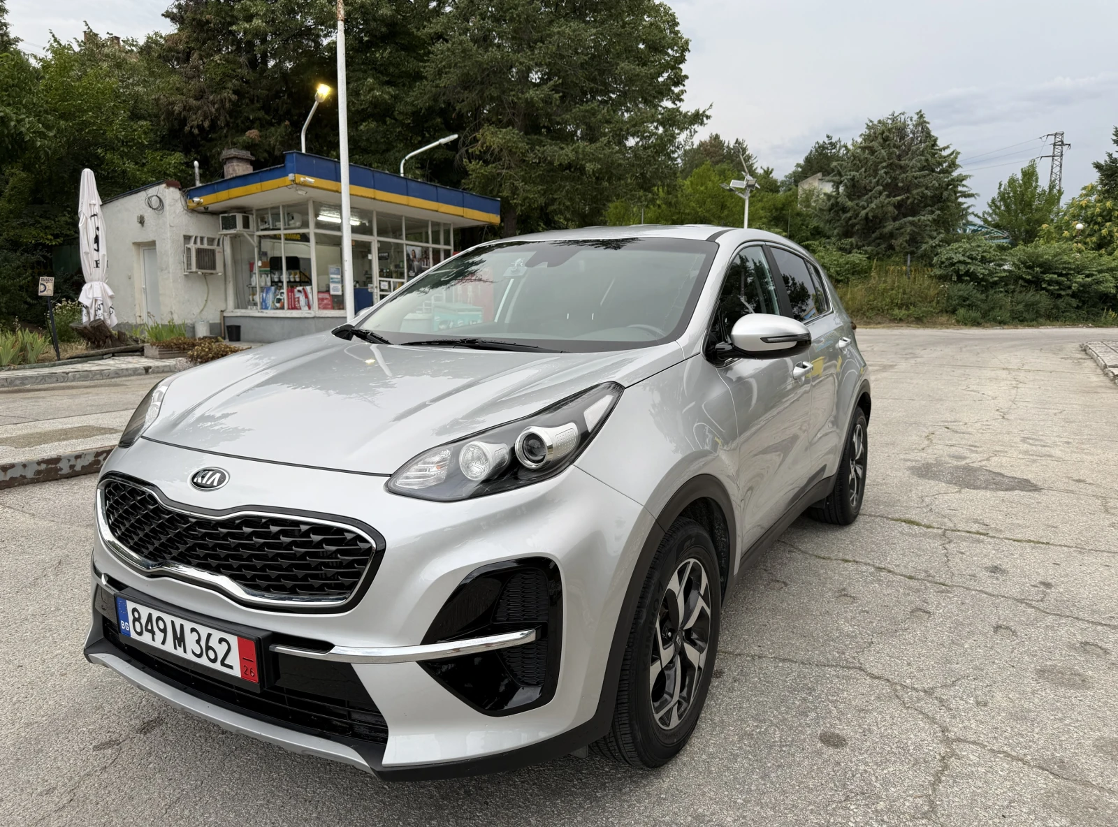 Kia Sportage 2.0 CRDi, снимка 3 - Автомобили и джипове - 55416978