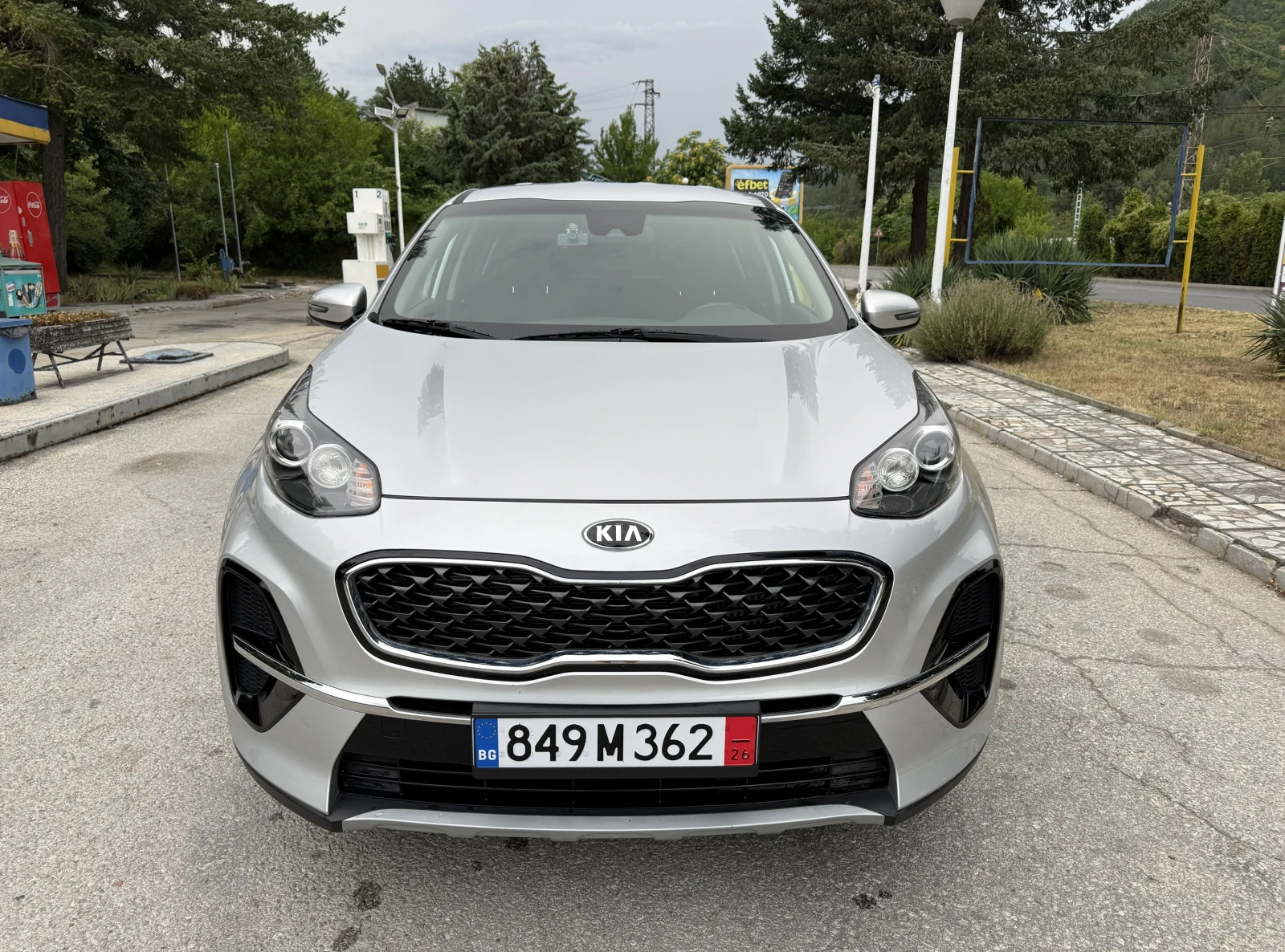 Kia Sportage 2.0 CRDi, снимка 2 - Автомобили и джипове - 55416978
