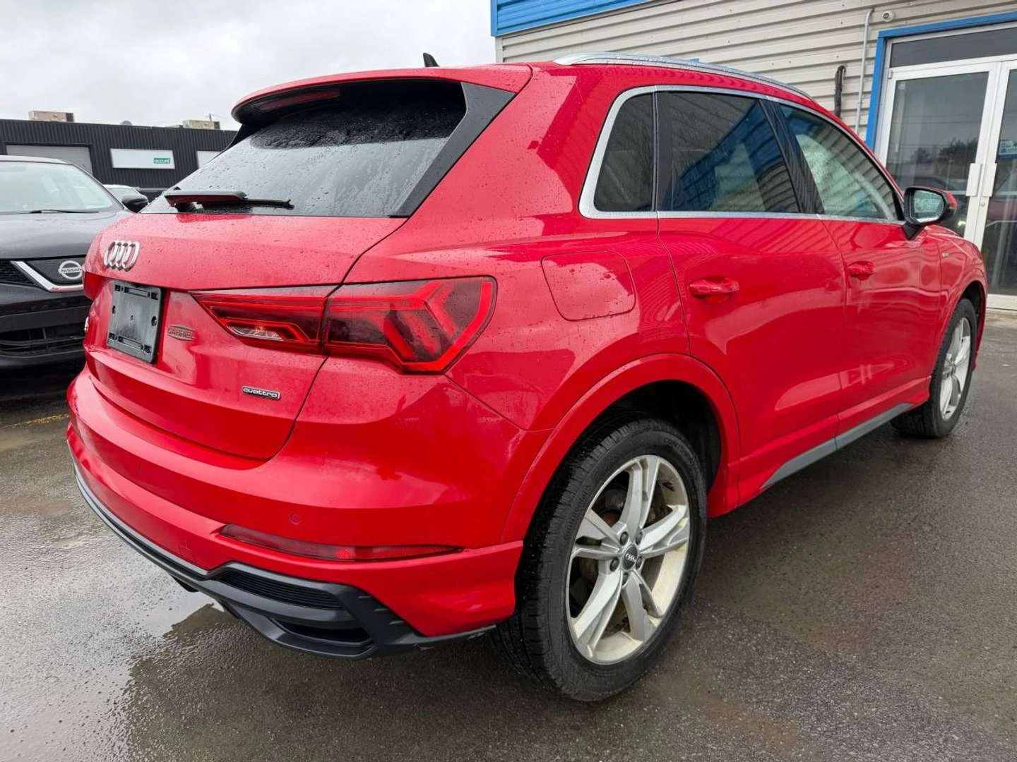 Audi Q3, снимка 9 - Автомобили и джипове - 56115327