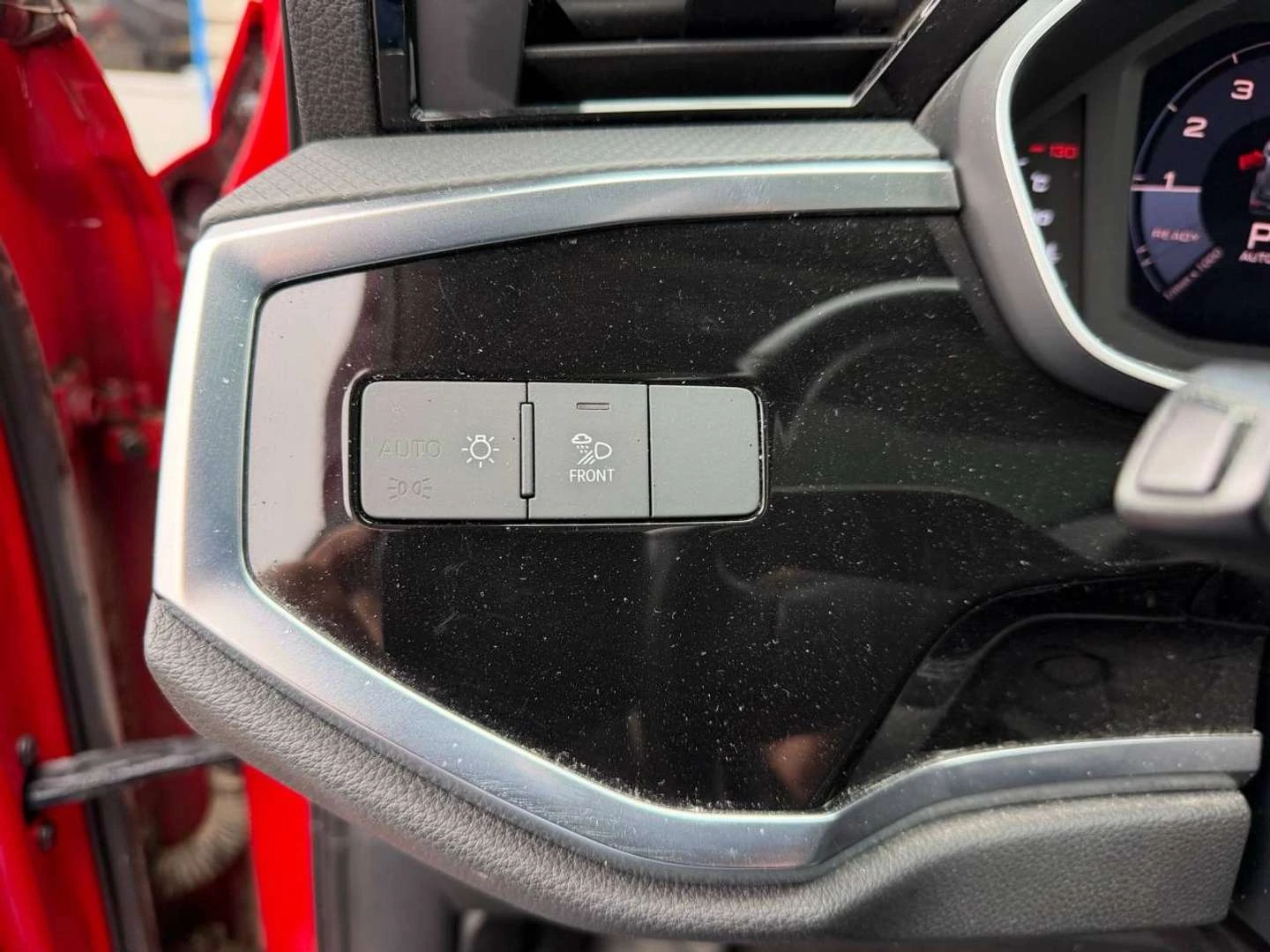 Audi Q3, снимка 10 - Автомобили и джипове - 56115327
