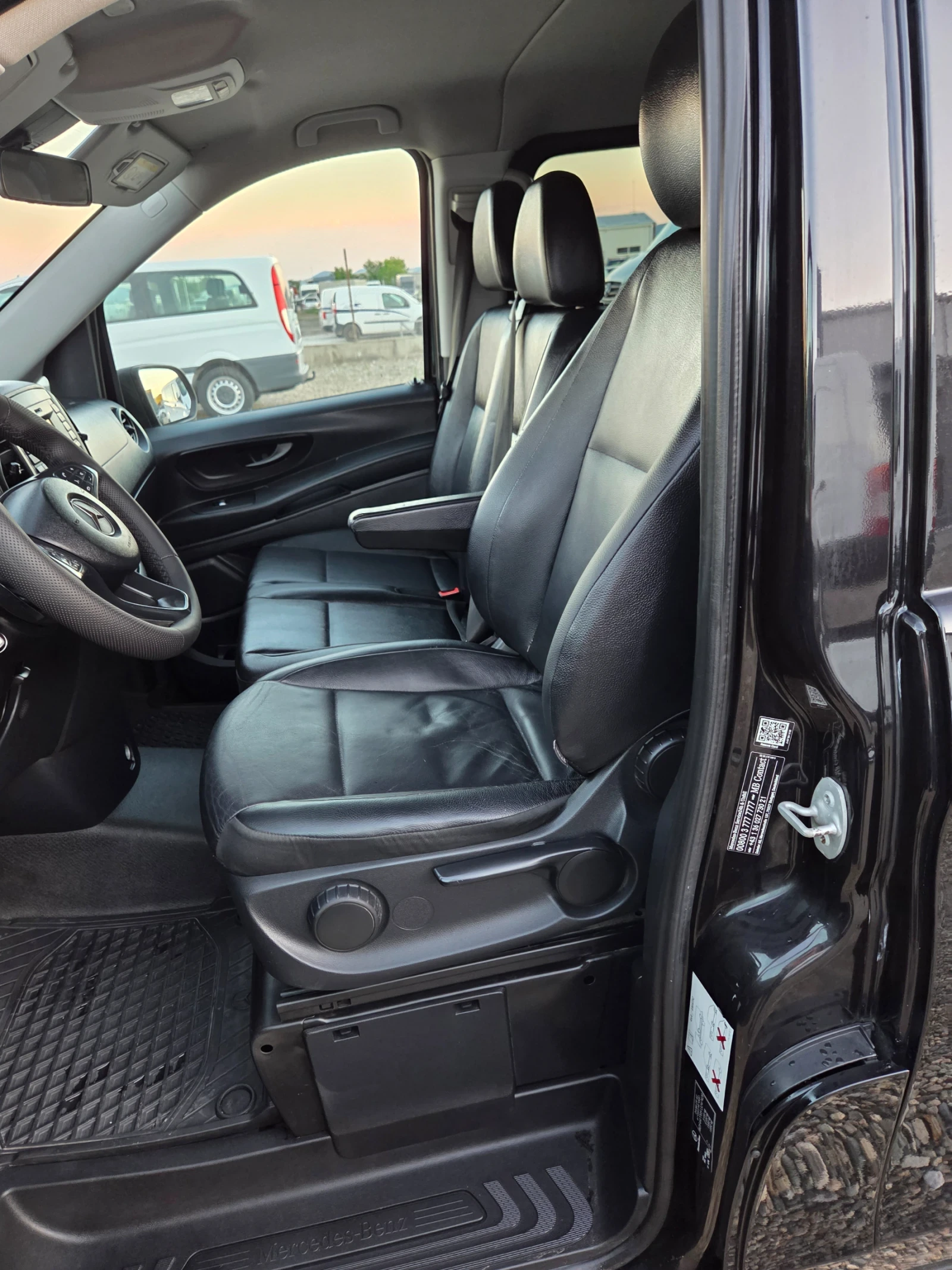 Mercedes-Benz Vito 114cdi 9места 4matik климатик evro 6, снимка 12 - Бусове и автобуси - 54682841