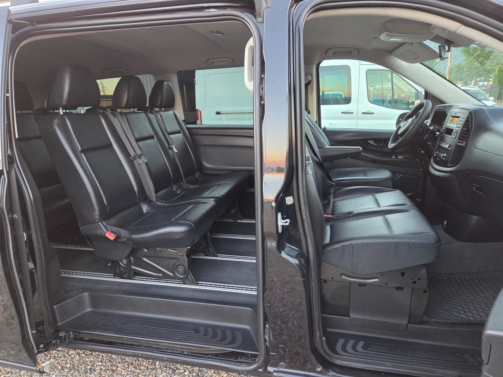 Mercedes-Benz Vito 114cdi 9места 4matik климатик evro 6, снимка 10 - Бусове и автобуси - 54682841